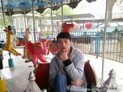 叶良辰微博火了  网友热议“叶良辰”事件
