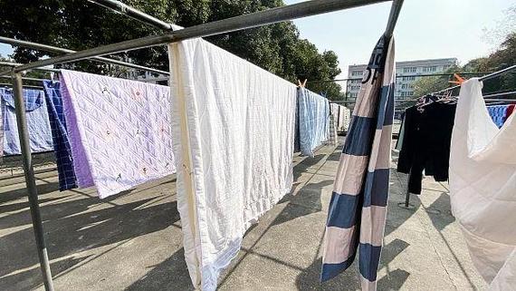 被子晒多久才干净？晒被子要注意什么？