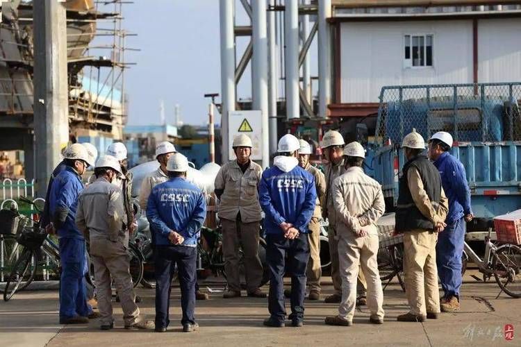 400一天包吃住的船厂工人，工作内容都干些啥？
