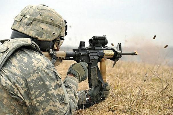 m4a1厉害吗？深度解析这把枪的优缺点！