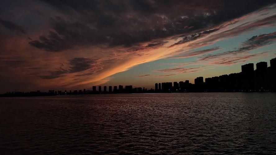 下过雨的夏天傍晚去哪玩？这些地方超浪漫！