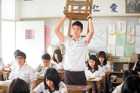 公交迷情故事分享，那些年在公交上的刺激经历！