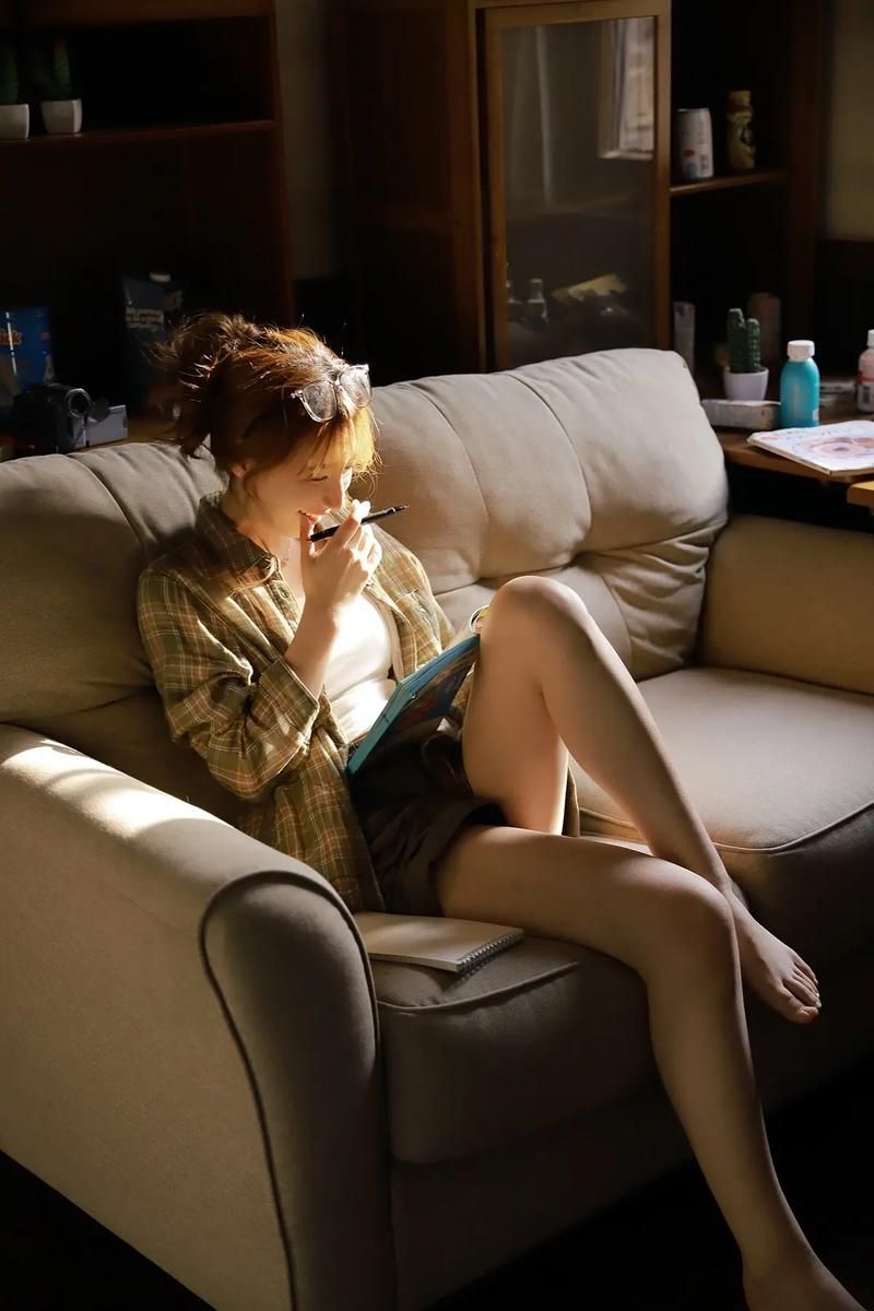 少女诱惑是什么？这些照片视频背后隐藏着什么？