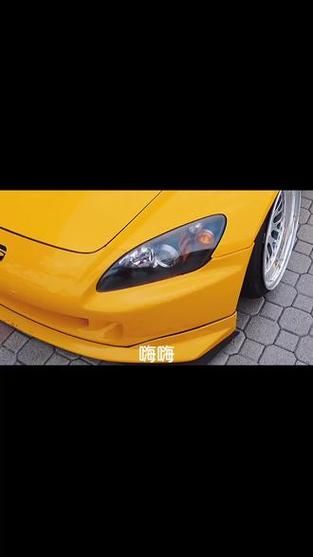 热门歌曲邻居家的Toyota追着日落歌词及含义解读