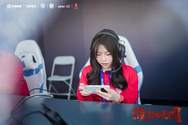 王者荣耀女子公开赛：巾帼不让须眉，展现王者风采！