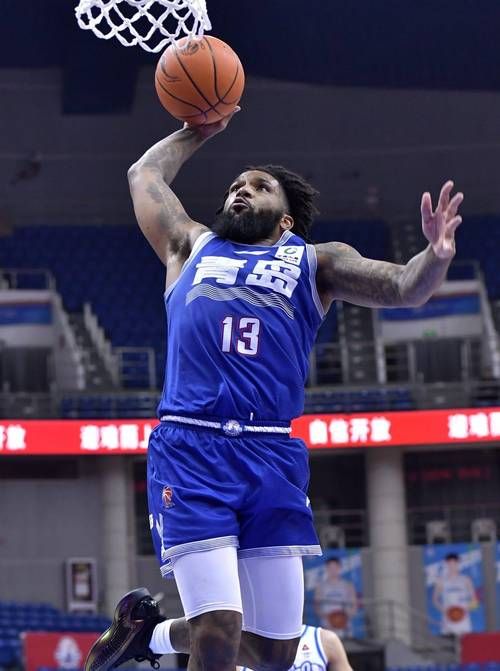 田径巨星迈克鲍威尔：世界纪录32年不败的秘密