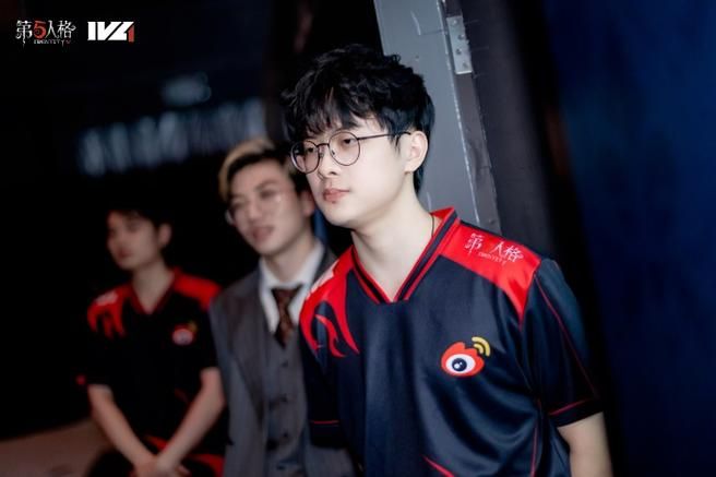 电竞选手灰烬Alex：WBG战队监管者，IVL赛场风云