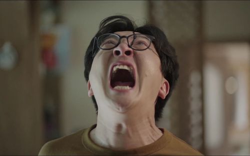 电视剧我是余欢水剧情：荒诞喜剧背后的辛酸人生