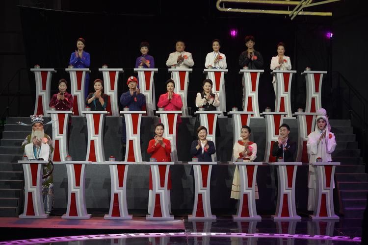 白小白笑傲江湖复赛：实力选手能否突破重围？