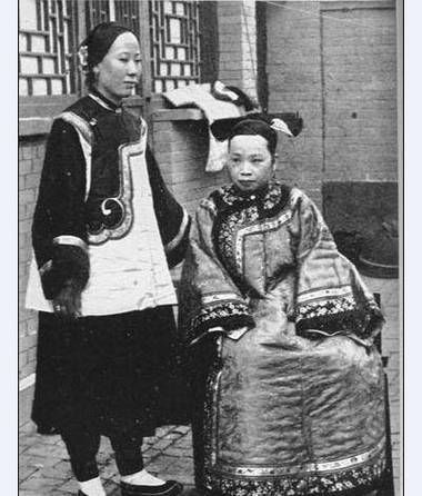 百年前的古代妃子真实照片：还原真实的古代后宫