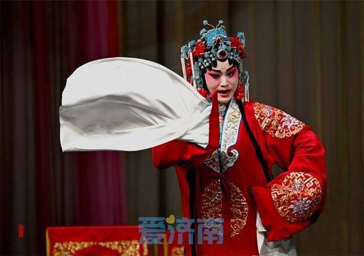 百看不厌的京剧杨门女将：经典剧目重温家国情怀