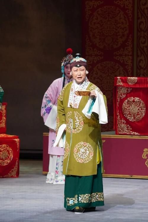 百看不厌的京剧杨门女将：经典剧目重温家国情怀