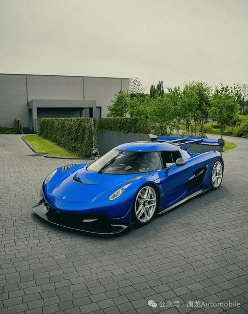 稀有珍藏！揭秘捷豹XJ220跑车的传奇故事