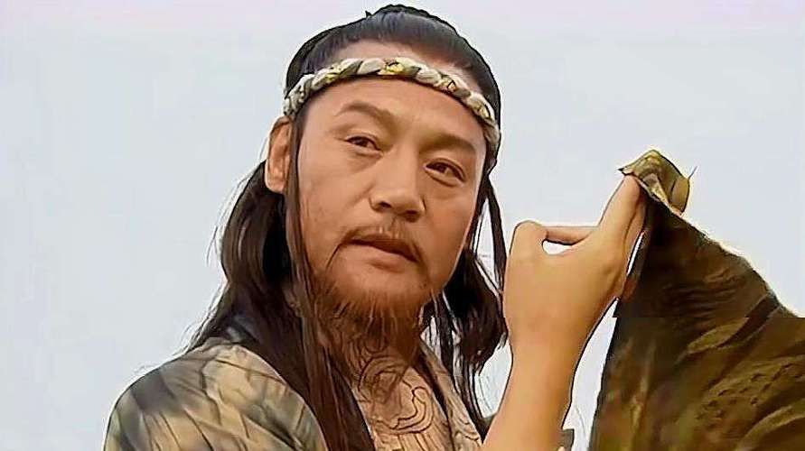 笑傲江湖岳不群：君子剑的背后，隐藏着怎样的阴谋和野心？