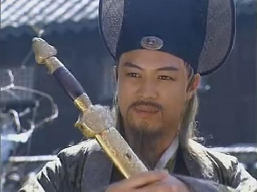 笑傲江湖岳不群：君子剑的背后，隐藏着怎样的阴谋和野心？