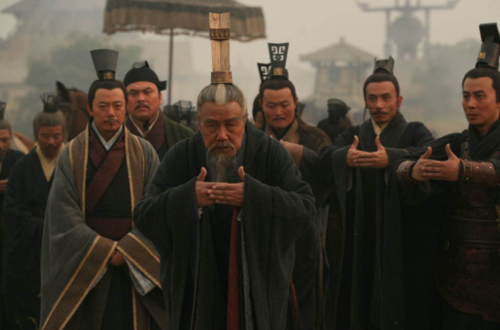 第七大道神曲：揭秘雷纳德王国真相，成为最终的霸主！
