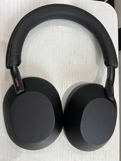 索尼WH-1000XM4无线降噪耳机体验：好用吗？有哪些优缺点？