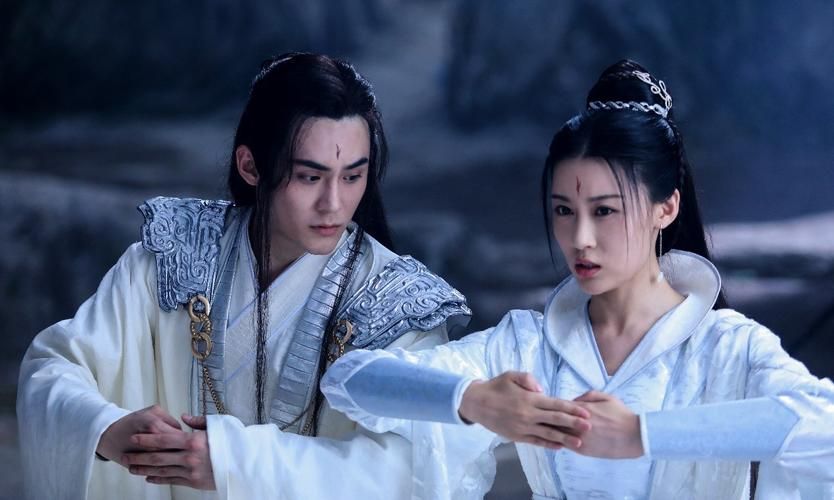 紫青双剑传奇：一段荡气回肠的武侠故事