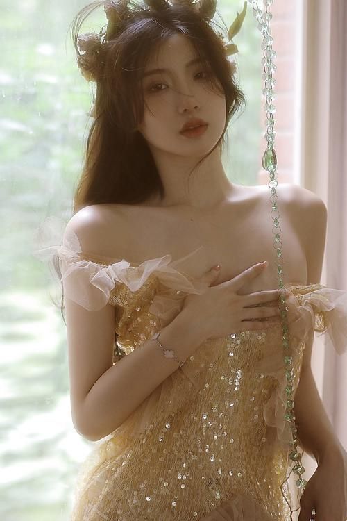 绝对诱惑！MM131私房大尺度写真，火辣身材展现