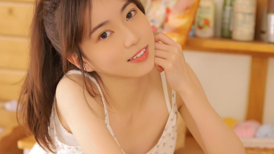 美女图集下载：各种风格美女图片，满足你的所有喜好
