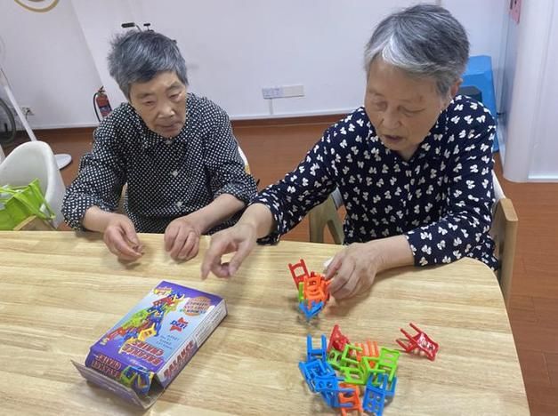 老人健脑益智小游戏推荐：简单好玩又有效