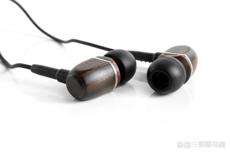 耳机麦克风没反应，说话没声音如何解决？