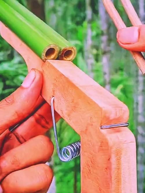 自己动手做一个小弓箭，超简单手工教程