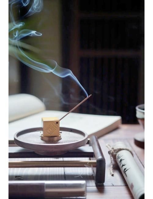 节日的焚香：探秘不同文化中的焚香传统