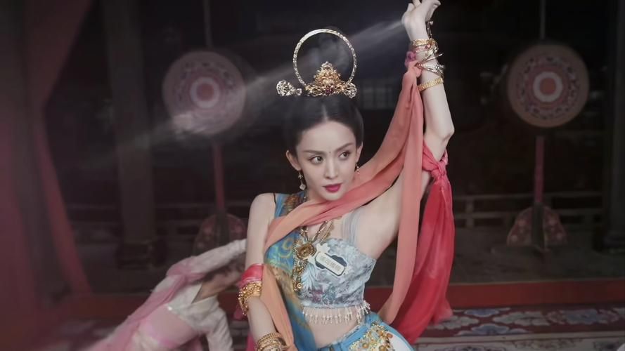 苍穹变官网：娜扎代言，天蚕土豆监制，等你来战！
