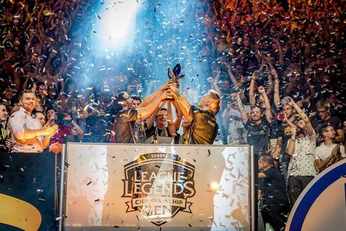 英雄联盟S1冠军Fnatic：传奇战队背后的故事