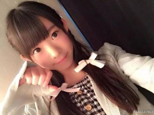 萝莉的忧郁：探秘少女内心深处的小秘密
