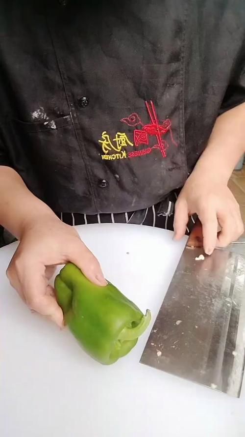 蚂蚁庄园每日一题：切辣椒手辣疼怎么处理？快速止辣小技巧！