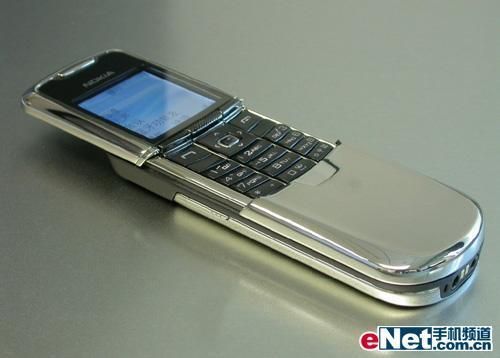 诺基亚85：重温2008年的科技记忆，双向滑盖真香！
