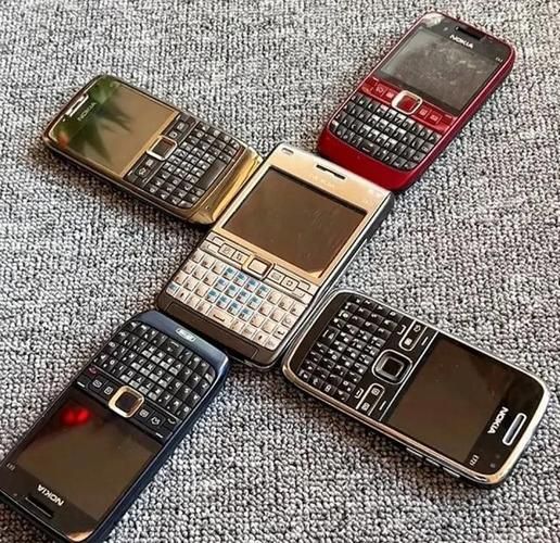 诺基亚e97：经典商务手机外观设计赏析