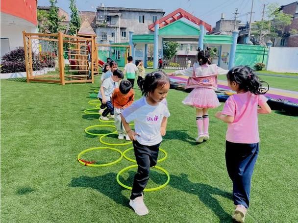 超实用！100种幼儿园民间小游戏，培养孩子多种能力