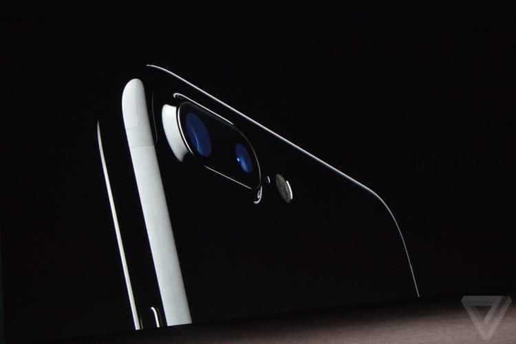 还记得吗？iPhone7发布会上的那些经典瞬间