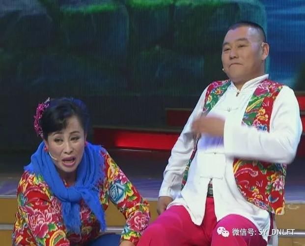 逗你乐翻天：精彩二人转节目，周末休闲好去处！
