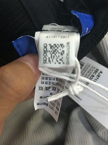 阿迪达斯防伪二维码用什么软件扫描？手机自带功能就够