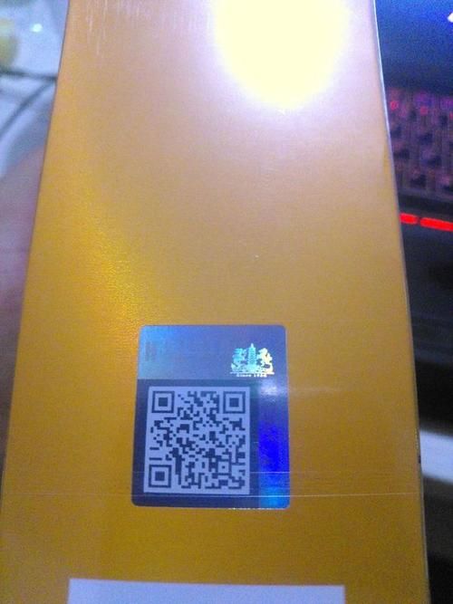 阿迪达斯防伪二维码用什么软件扫描？手机自带功能就够