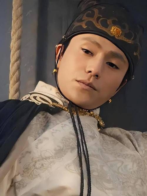 陈坤COSPLAY惊艳全场，网友：这眼神太绝了！