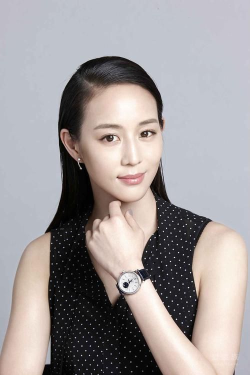 陈美凤版花花世界歌词：不一样的精彩演绎