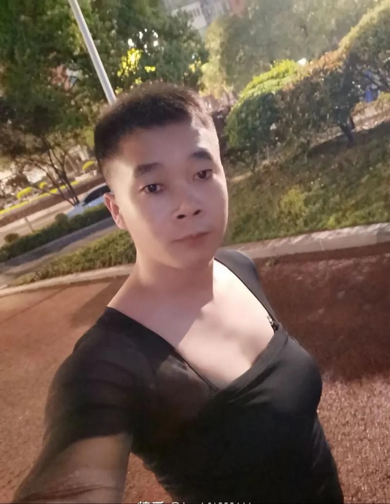 骚男微博：从离婚到健身，他的生活发生了哪些变化？