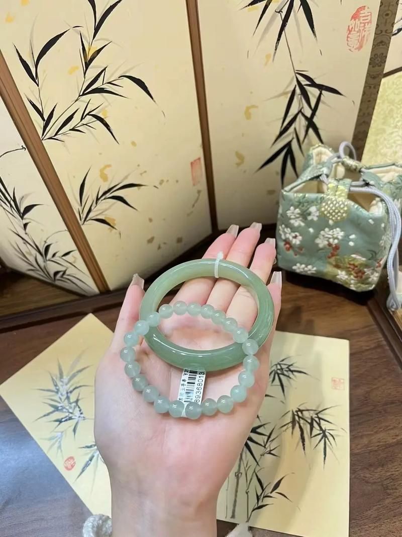 高颜值东陵玉手镯推荐，让你轻松拥有高贵气质