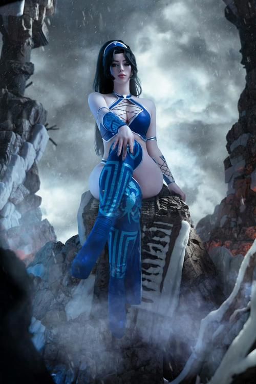 [RPG／中文／真人／像素／同人／中出]后宫佣兵团[Ver0.6+理惠CG包+礼包码][PC／3G]