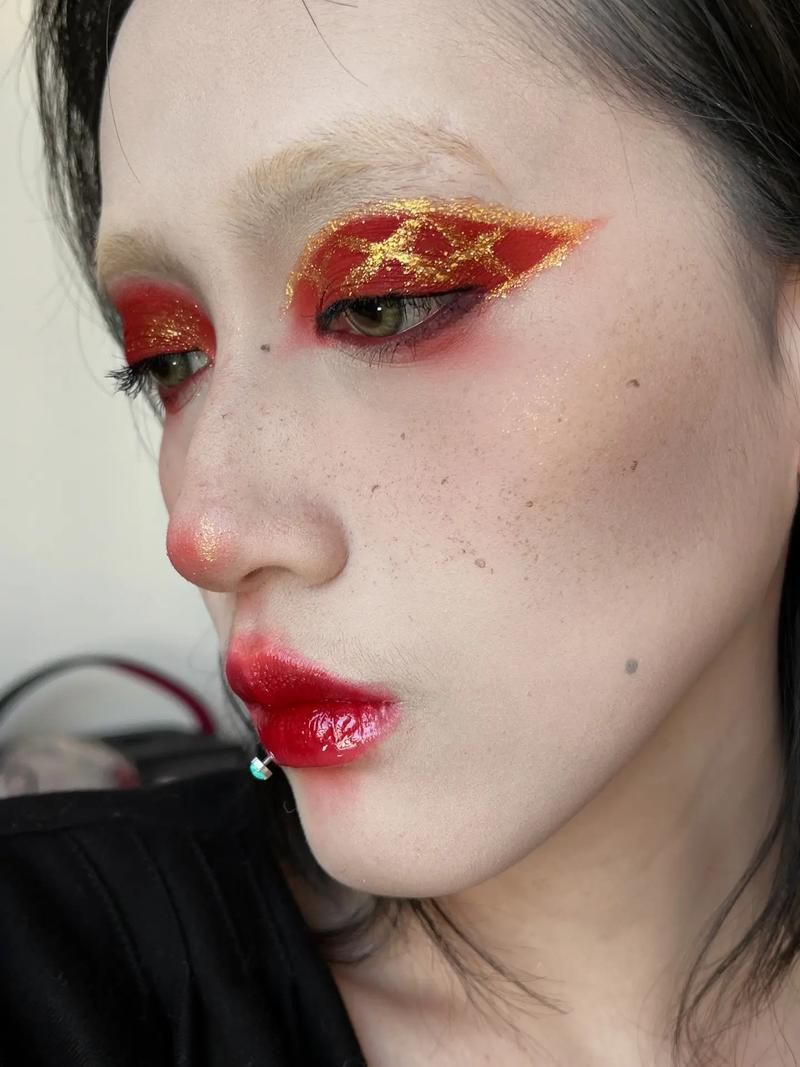 dark系妆容教程三步画出高级暗黑妆