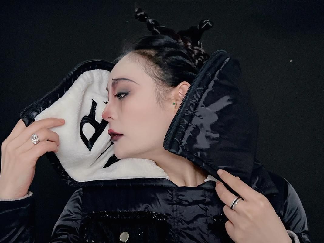 dark系妆容教程三步画出高级暗黑妆