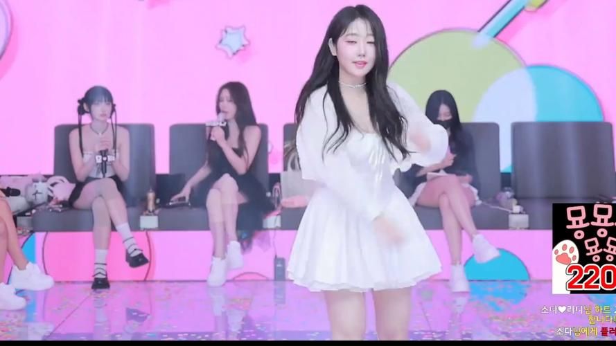 Jinricp韩国女团3月6日最新版本打歌现场高清图集