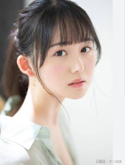 偶像人妻官方网站独家写真与幕后花絮大公开