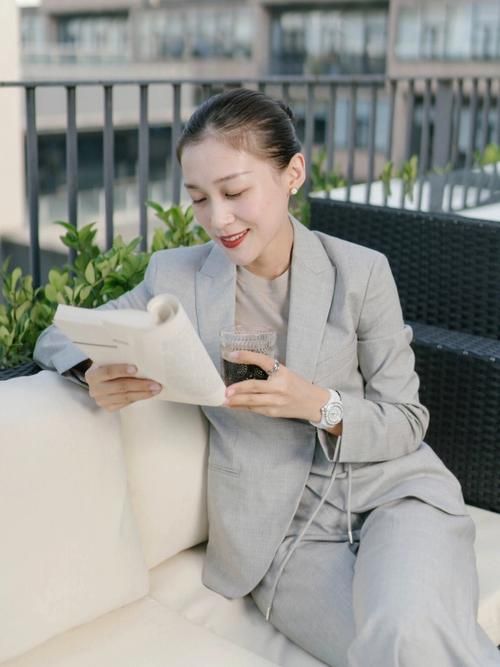 公司的女孩版本大全 新人必看职场生存手册