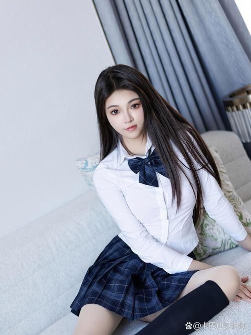 制服下载技巧分享 热辣可爱风格轻松搞定